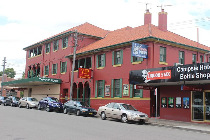 Hotel Entry