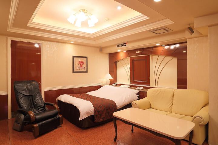 Room 5 of 31
