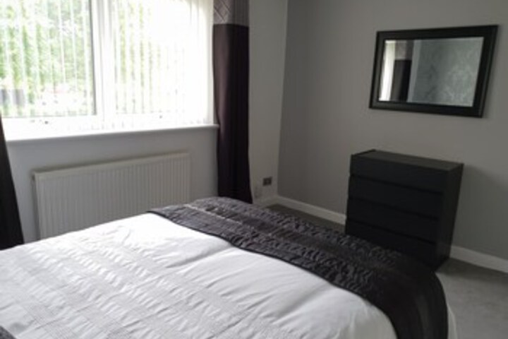 Room 34 of 40