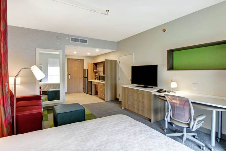Room 9 of 65