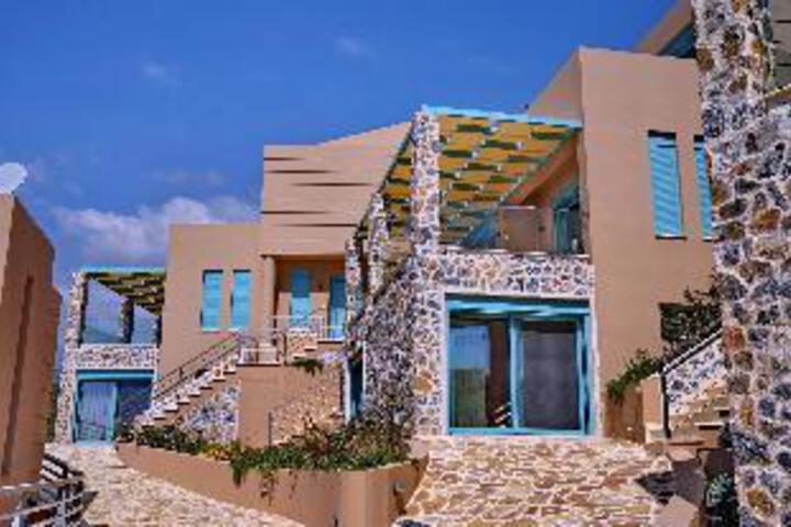 Ouzo Villas 1