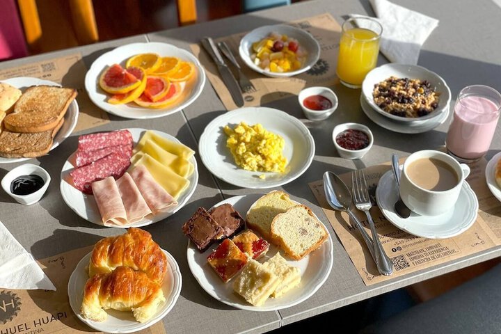 Breakfast/Coffee Service 45 of 66