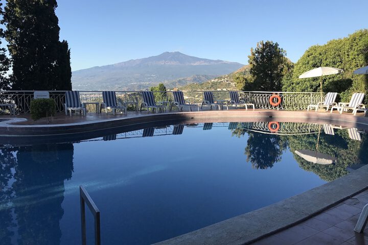 Pools & Facilities