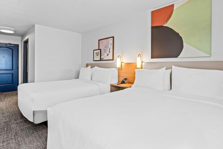2 Queen Beds (4 of 7)