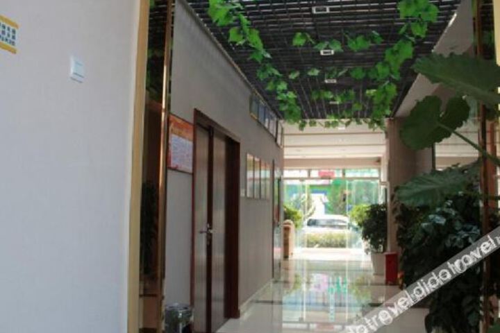 Hotel Interior 18 of 45