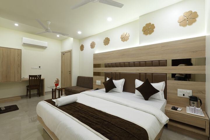 Room 12 of 29