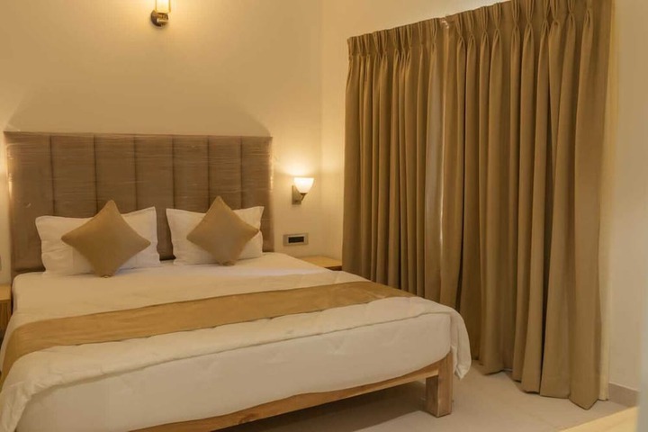 Room 4 of 21
