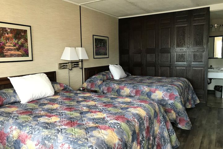 Room 12 of 39