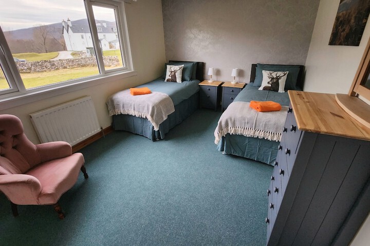 Room 6 of 45