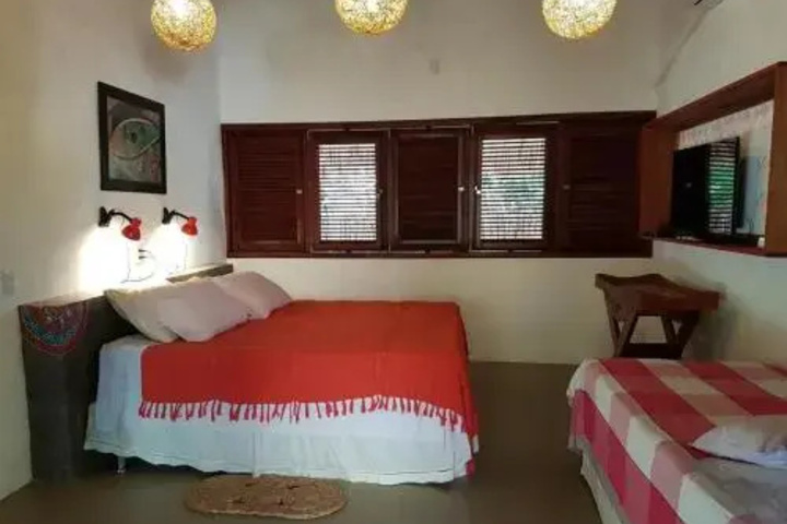 Room 2 of 6
