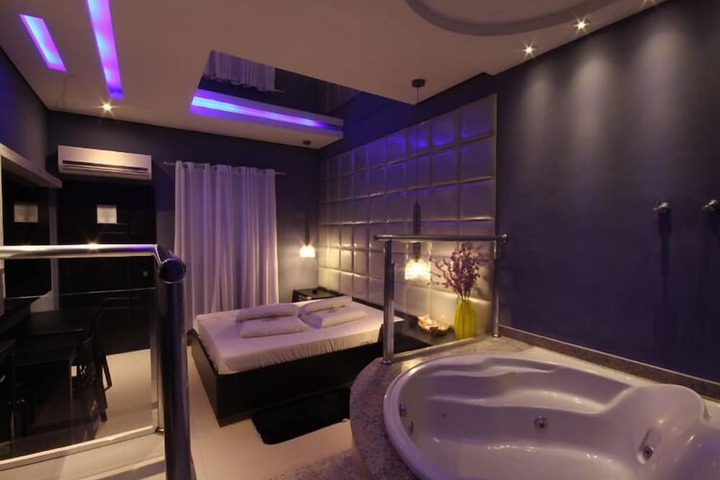 Hot Tub 47 of 61