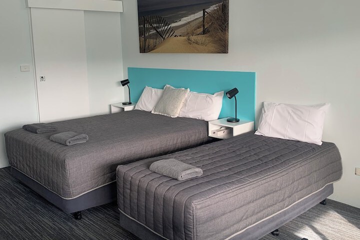 Room 12 of 65