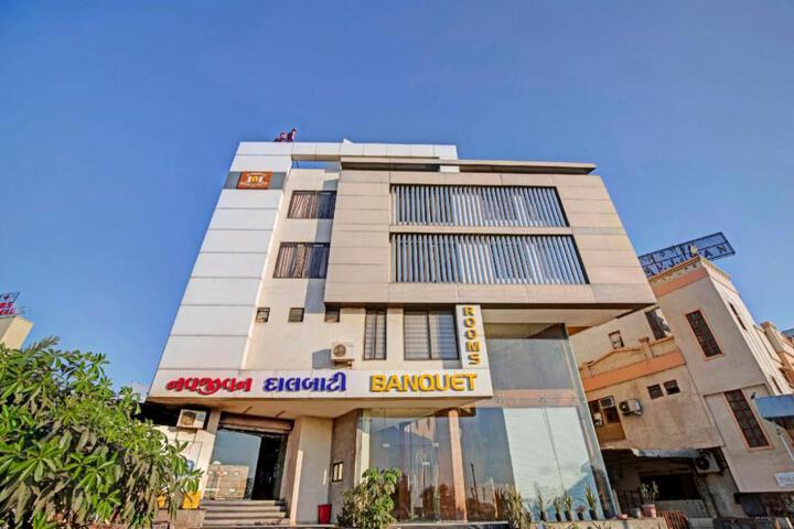 HOTEL NAVJIVAN
