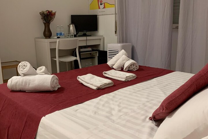 Room 18 of 43