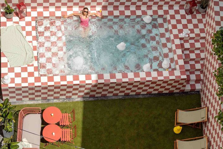 Pool 114 of 141