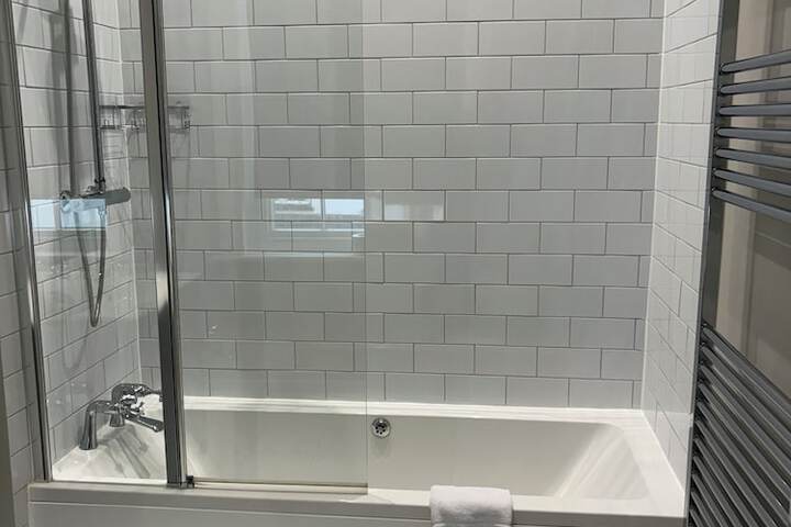 Room 15 of 25