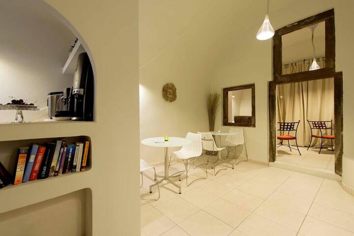 Room 20 of 38