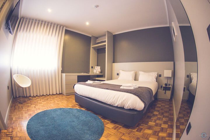 Room 8 of 51