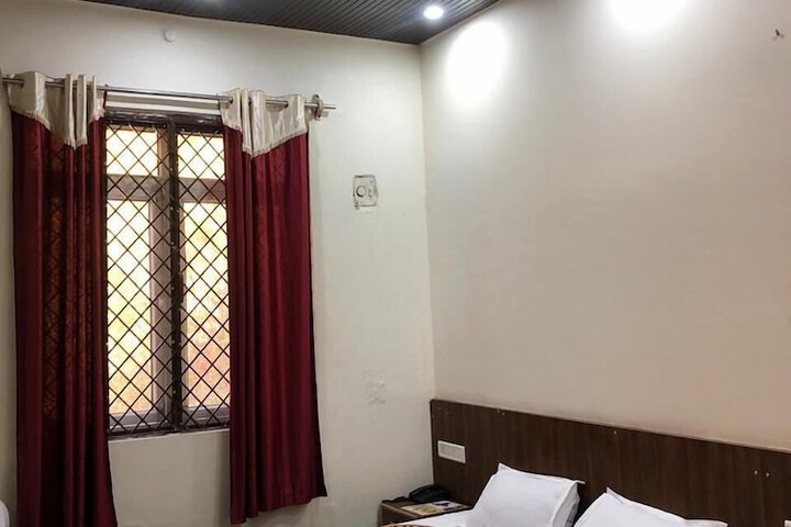 Room 7 of 20