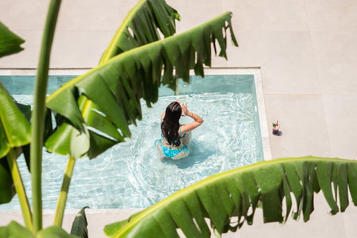 Pool 82 of 108