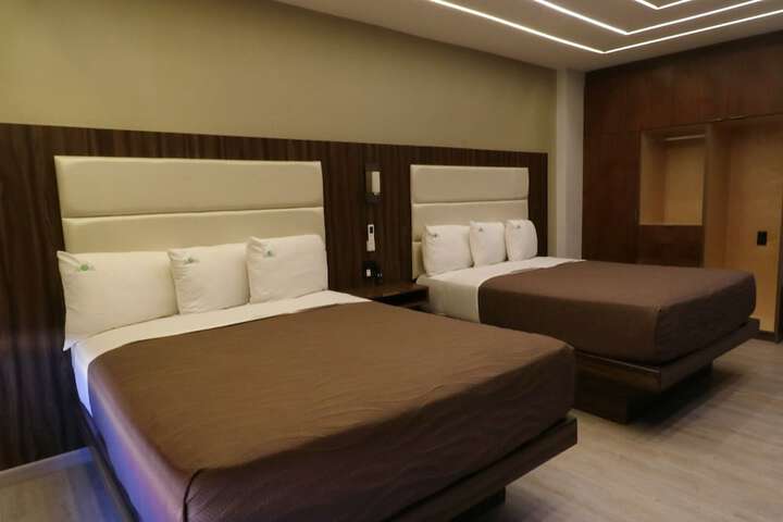 Room 30 of 58