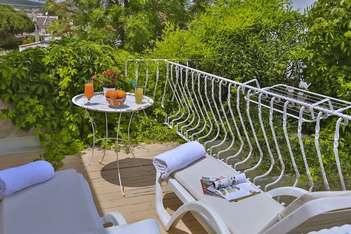 Terrace/Patio 16 of 60
