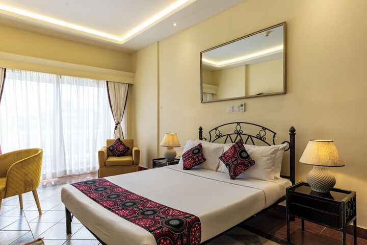 Room 5 of 44