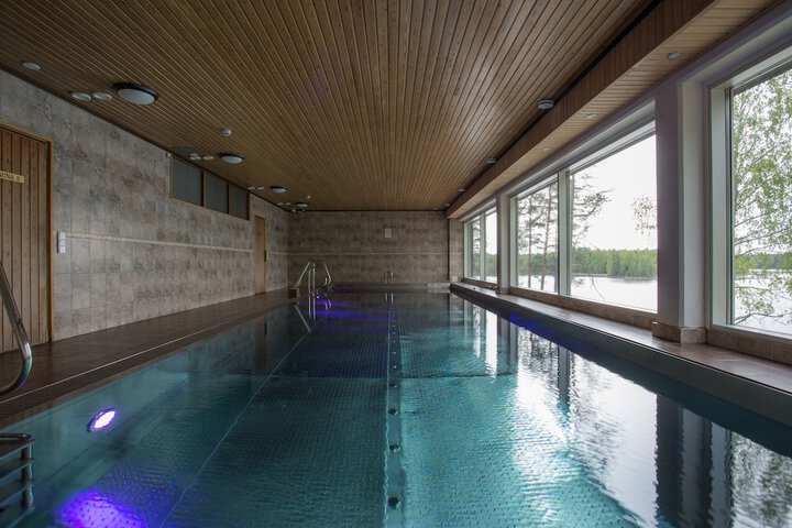 Pool 42 of 100
