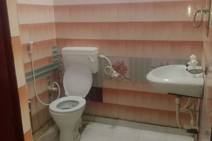 Room 26 of 35