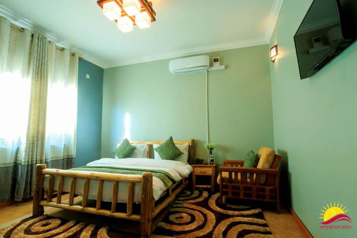 Room 30 of 86