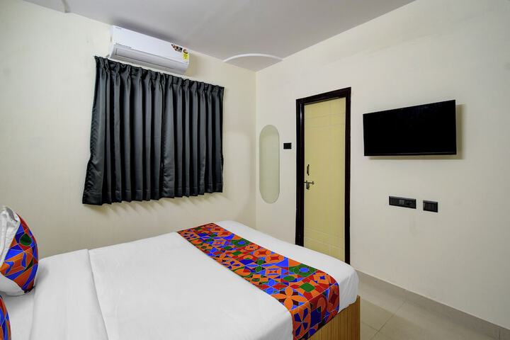 Room 7 of 24
