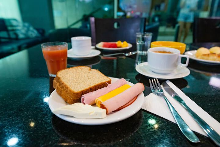Breakfast/Coffee Service 76 of 80