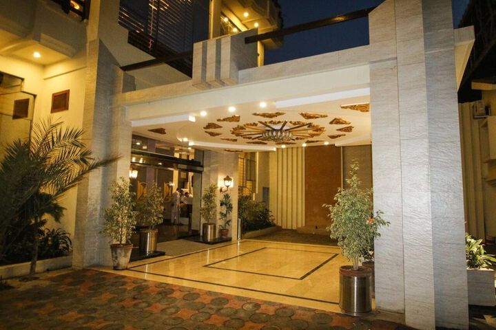 Hotel 2 of 35