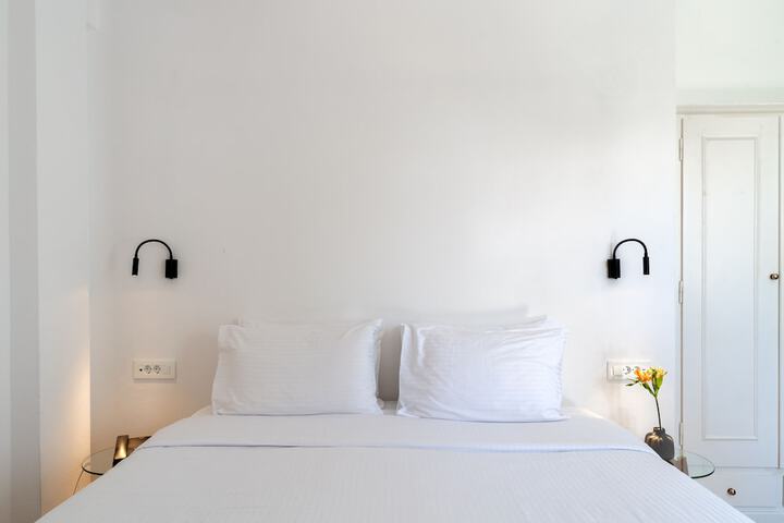 Room 21 of 46