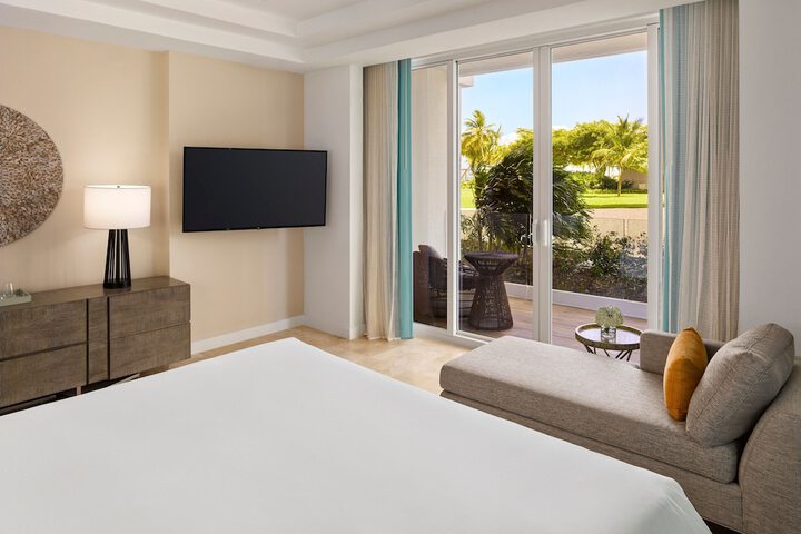 Room 42 of 76