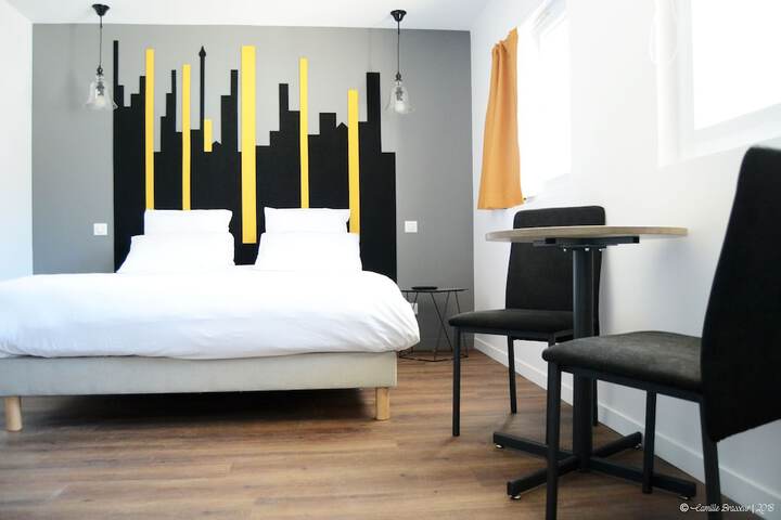 Room 10 of 44