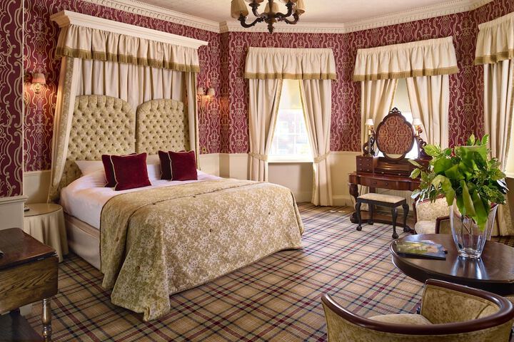 Room 49 of 206