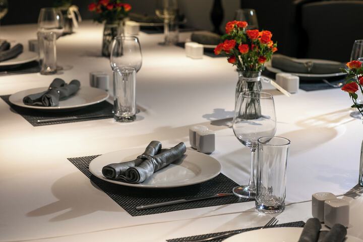 Dining 92 of 144