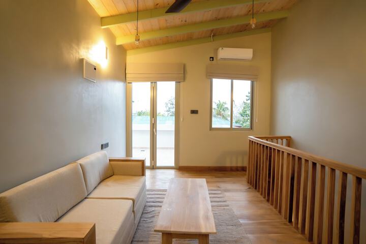 Room 115 of 222
