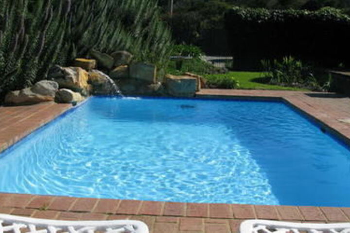 Pool 25 of 27