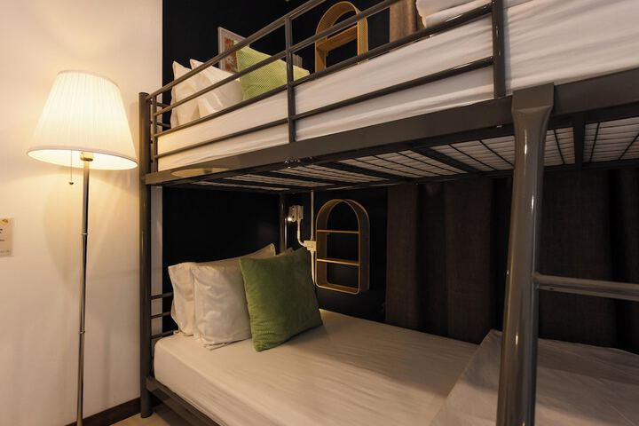 Room 90 of 257