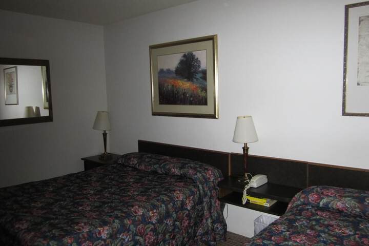 Room 13 of 31