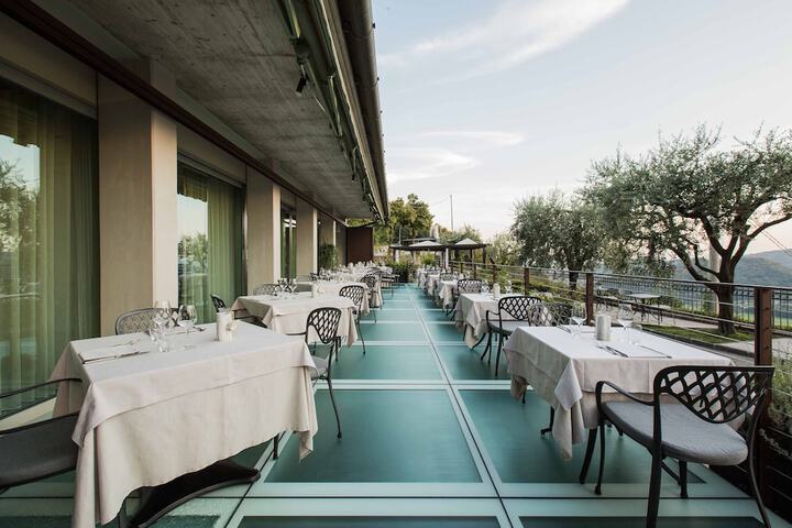 Terrace/Patio 43 of 48