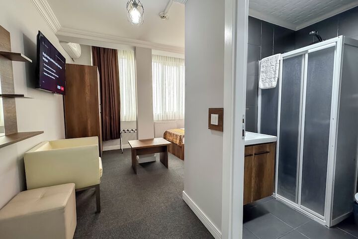 Room 29 of 99
