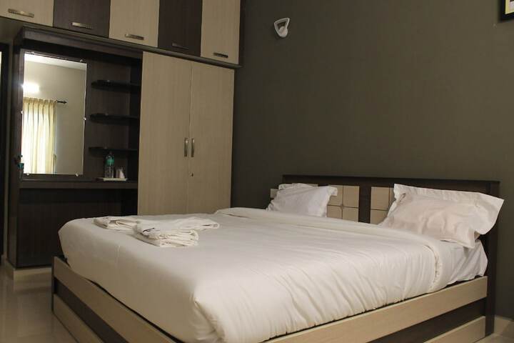 Room 10 of 68