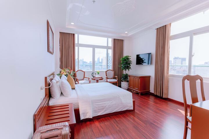 Room 35 of 125