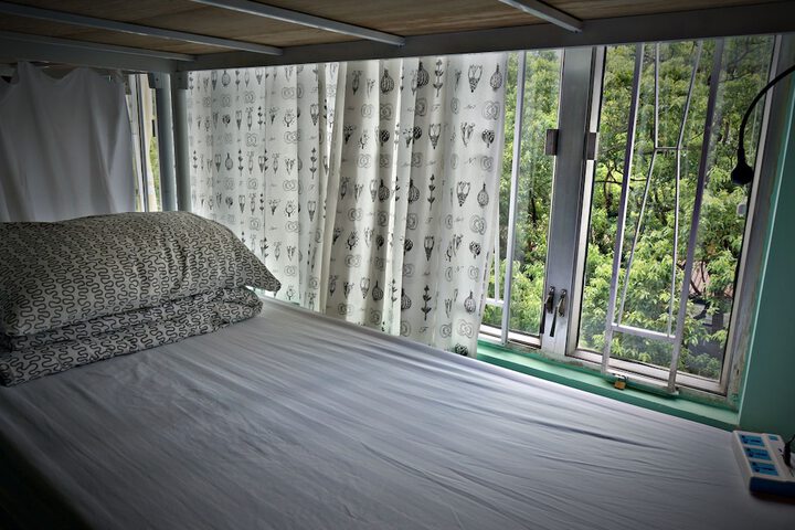 Room 18 of 33