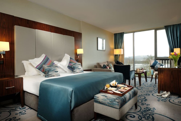 Room 3 of 48