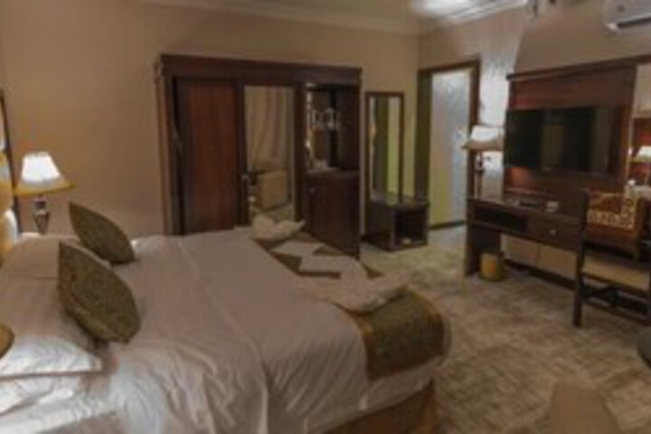 Room 19 of 22