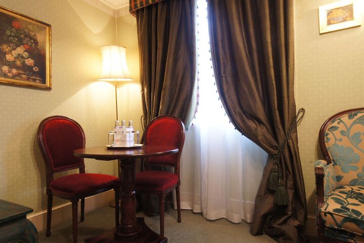 Room 57 of 97